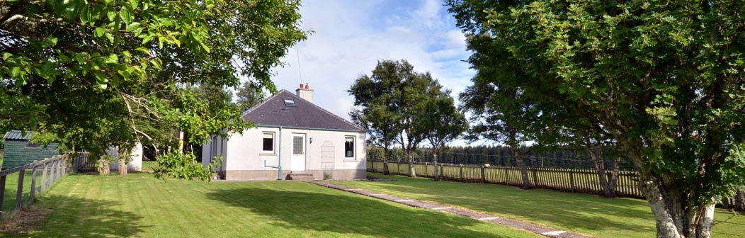  Loch Ruathair Cottage